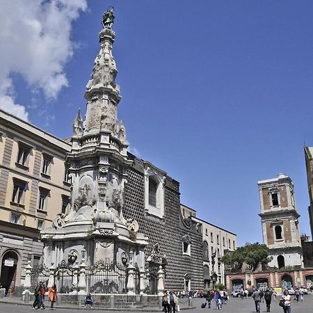 Casetta Soriano - Piazza Dante Napoli Bagian luar foto