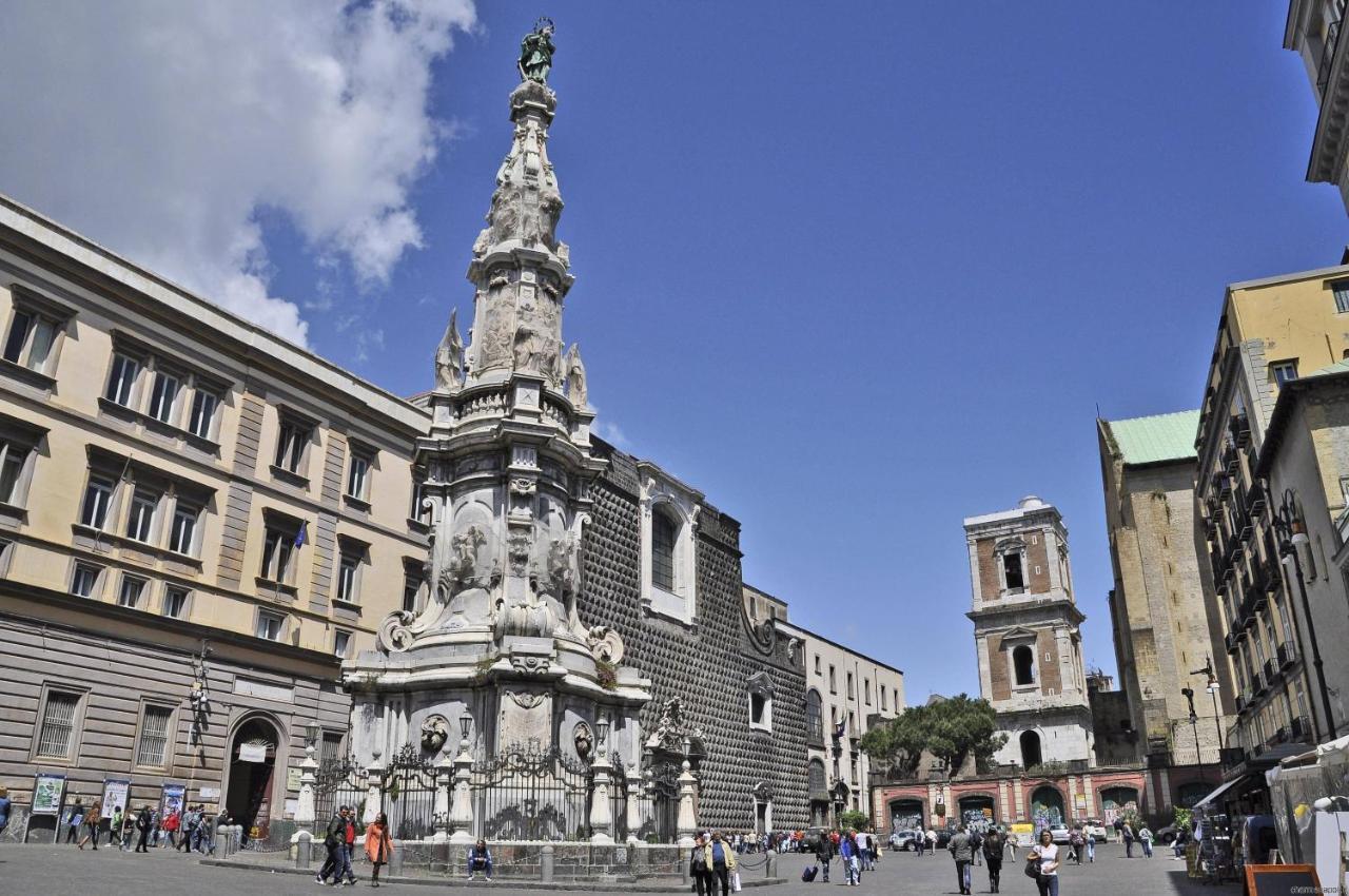 Casetta Soriano - Piazza Dante Napoli Bagian luar foto