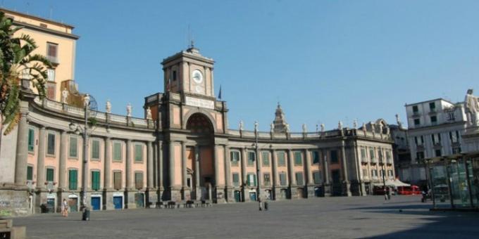 Casetta Soriano - Piazza Dante Napoli Bagian luar foto